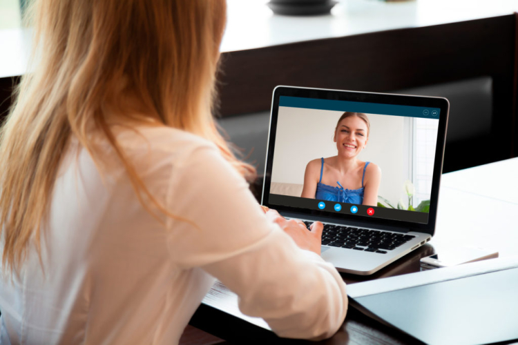 Business coach doing online coaching program
