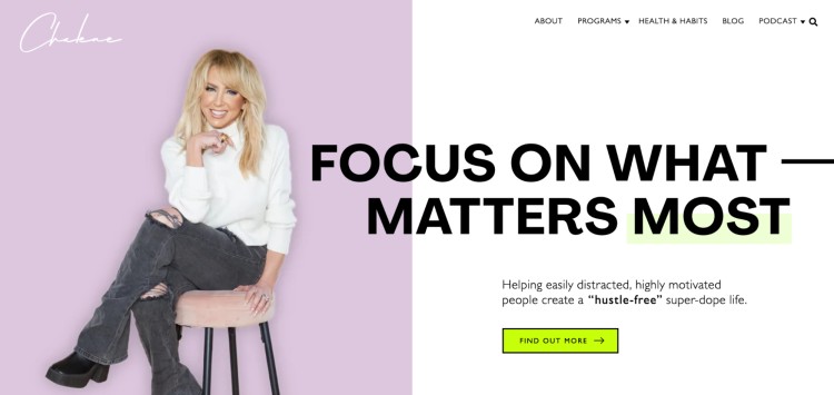 Chalene Johnson’s homepage showing how a business coach can help highly motivated individuals focus on what matters most and create a hustle-free life.