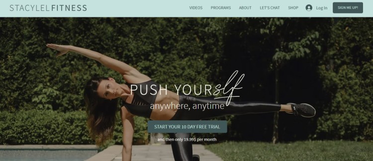 Fitness coach website example featuring an online workout homepage with a coach demonstrating a strength and balance exercise outdoors.