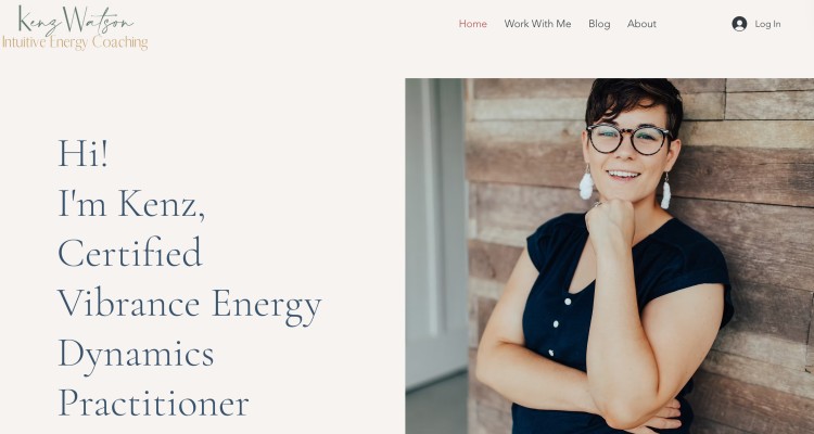 Energy coach Kenz Watson, a certified Vibrance Energy Dynamics practitioner, featured on her website